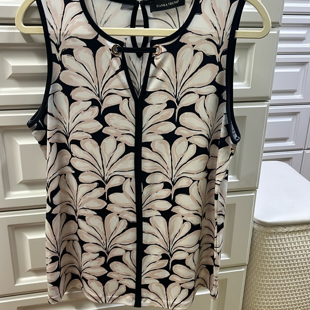Sleeveless black white pink blouse